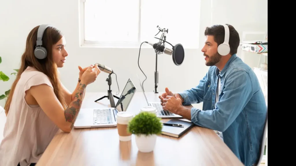 Affiliate marketing concept. Businessman Influencer using phone with affiliate marketing icons. Digital Marketing. Marketing strategies to advertise products and services. New business.