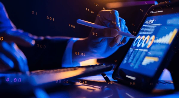 Crypto Market Update USA: Bitcoin Consolidation & Altcoin Opportunities